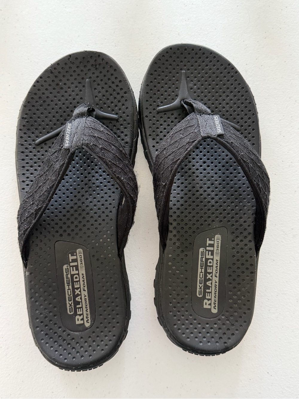 Skechers Men's Black Relaxed Fit Perforated Memory Foam Flip Flops